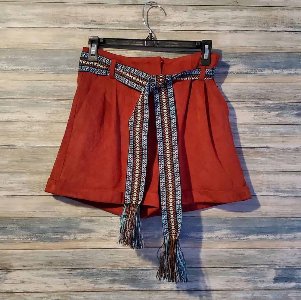ROMEO + JULIET COUTURE SHORTS